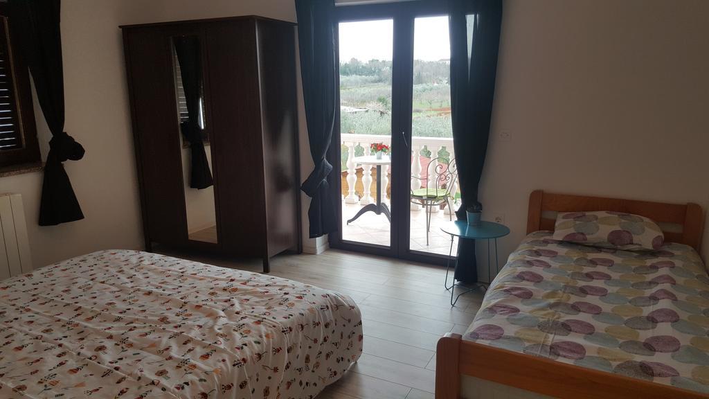 Apartments Sorgo Novigrad Istria Esterno foto